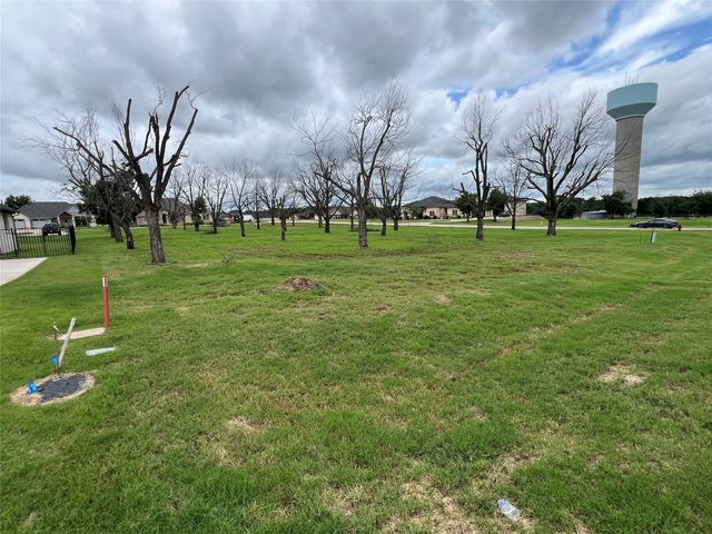 2701 Village Road, Granbury, TX 76049