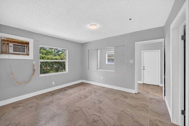 2731 NW 6TH Court, Fort Lauderdale, FL 33311