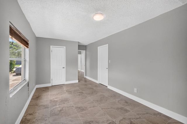 2731 NW 6TH Court, Fort Lauderdale, FL 33311