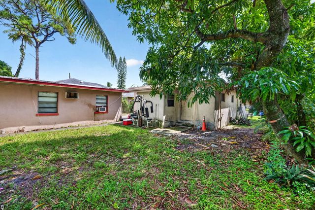 2731 NW 6TH Court, Fort Lauderdale, FL 33311