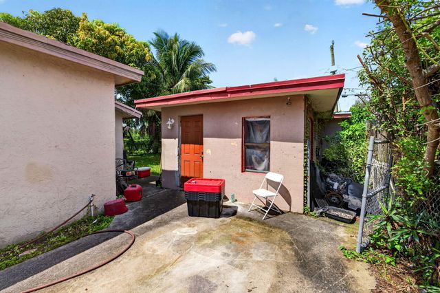 2731 NW 6TH Court, Fort Lauderdale, FL 33311