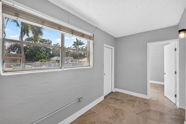 2731 NW 6TH Court, Fort Lauderdale, FL 33311