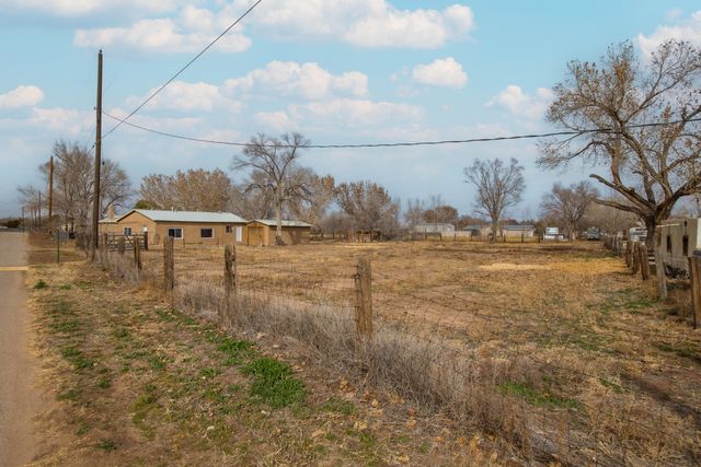 39 Orchard Road, Belen, NM 87002