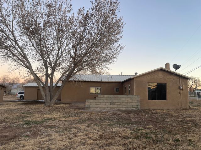 39 Orchard Road, Belen, NM 87002