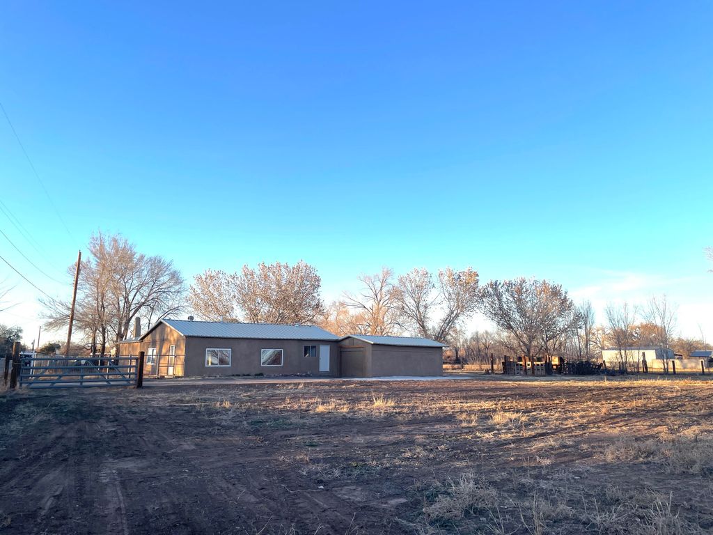 39 Orchard Road, Belen, NM 87002