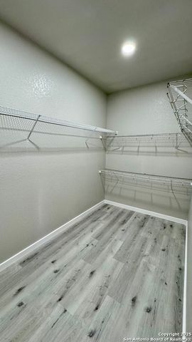 800 W RUSSELL PL, San Antonio, TX 78212