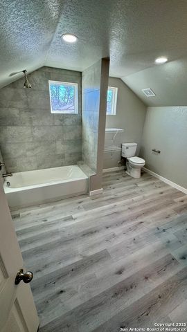 800 W RUSSELL PL, San Antonio, TX 78212