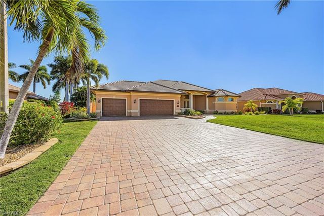 11954 Prince Charles CT, Cape Coral, FL 33991
