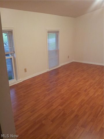 1302 Walnut Street, Kent, OH 44240