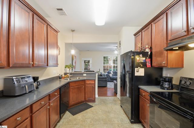 26 Sikes Circle, Mauldin, SC 29662