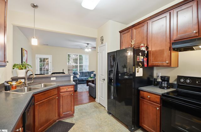 26 Sikes Circle, Mauldin, SC 29662