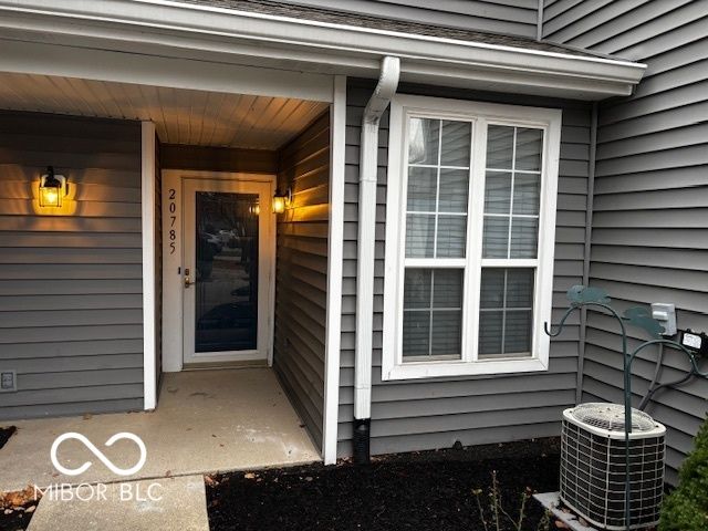 20785 Waterscape Way, Noblesville, IN 46062