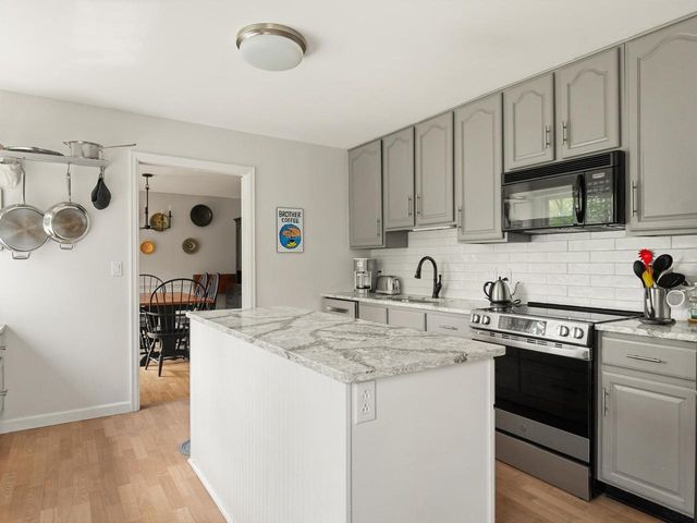 546 Spear Street, Charlotte, VT 05445