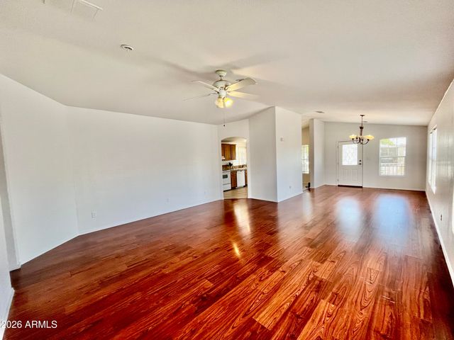 10960 N 67th Avenue 94, Glendale, AZ 85304