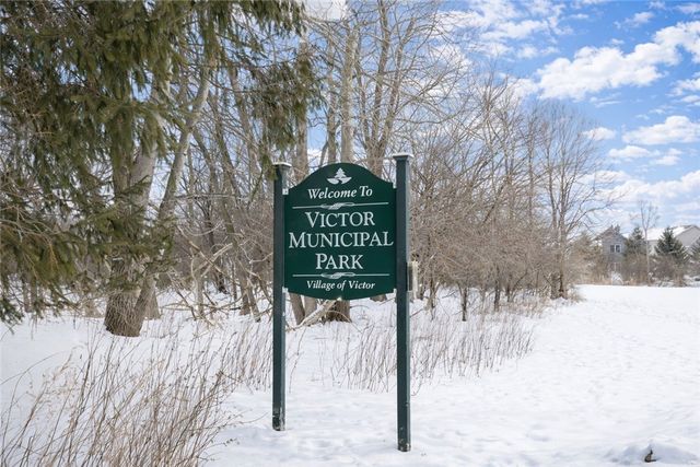 39 Woodworth Street, Victor, NY 14564