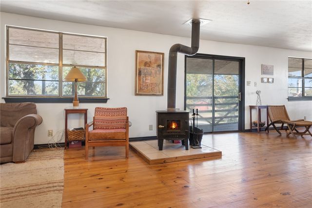 110 Birch Forest Drive, Somerville, TX 77879