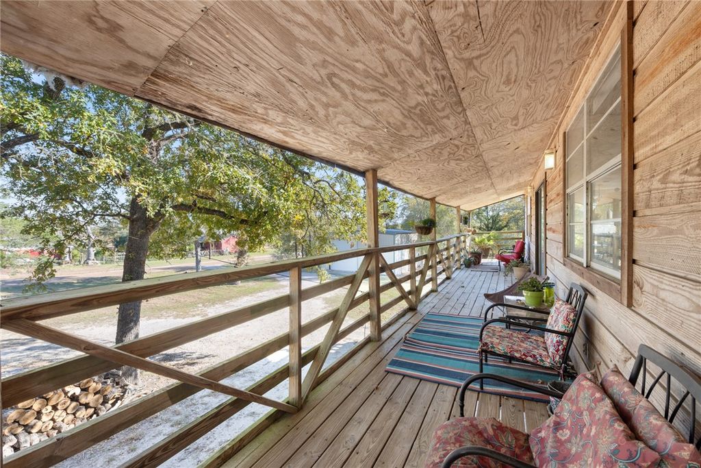 110 Birch Forest Drive, Somerville, TX 77879 — photo 4