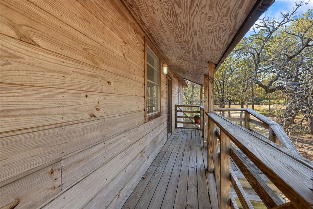 110 Birch Forest Drive, Somerville, TX 77879 — photo 5