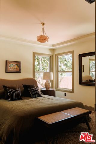 2807 Somerset Drive, Los Angeles, CA 90016