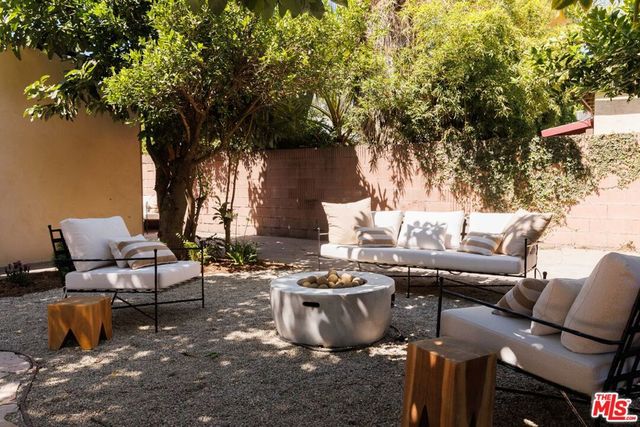 2807 Somerset Drive, Los Angeles, CA 90016