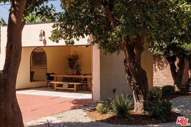 2807 Somerset Drive, Los Angeles, CA 90016