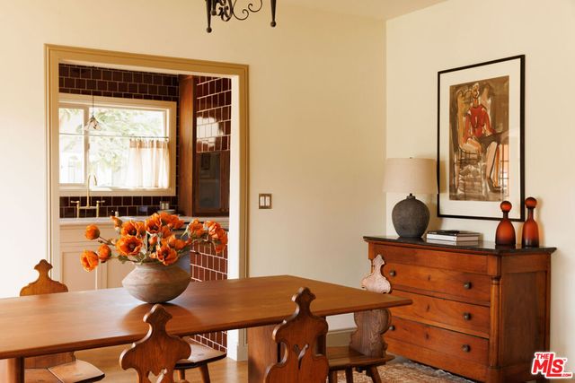 2807 Somerset Drive, Los Angeles, CA 90016