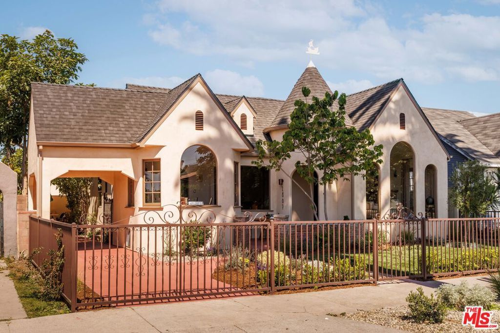 2807 Somerset Drive, Los Angeles, CA 90016