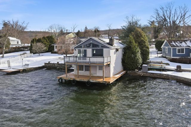 8 Wendy Way, Warwick, NY 10925