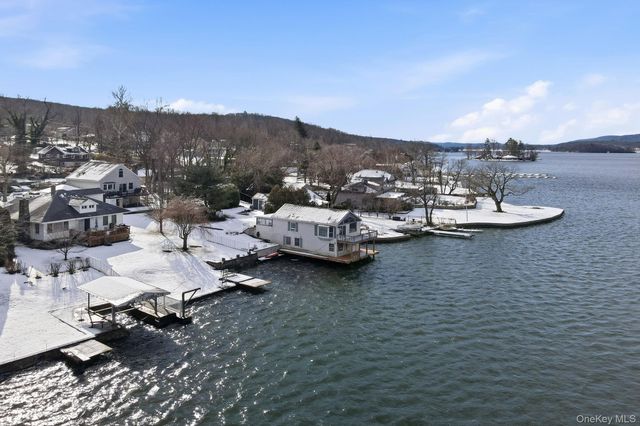 8 Wendy Way, Warwick, NY 10925