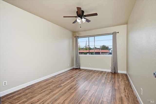 1633 Montana Vista St, Lakeport, CA 95453
