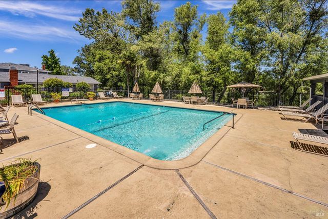 1633 Montana Vista St, Lakeport, CA 95453