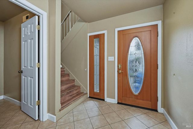 1633 Montana Vista St, Lakeport, CA 95453