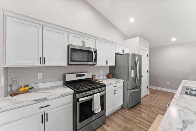 18311 Platinum Drive, Lowell, IN 46356