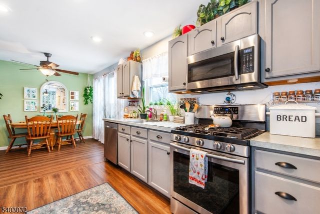 9 Michael Ct, Hamburg Boro, NJ 07419