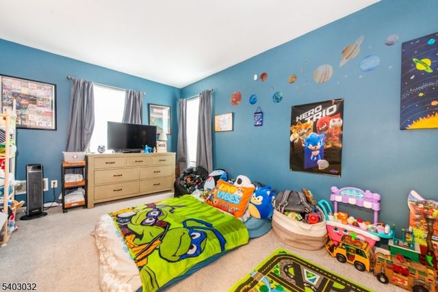 9 Michael Ct, Hamburg Boro, NJ 07419