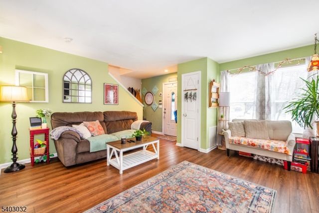 9 Michael Ct, Hamburg Boro, NJ 07419