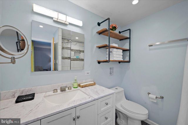 1653 BRIDLE PATH DR, Lansdale, PA 19446