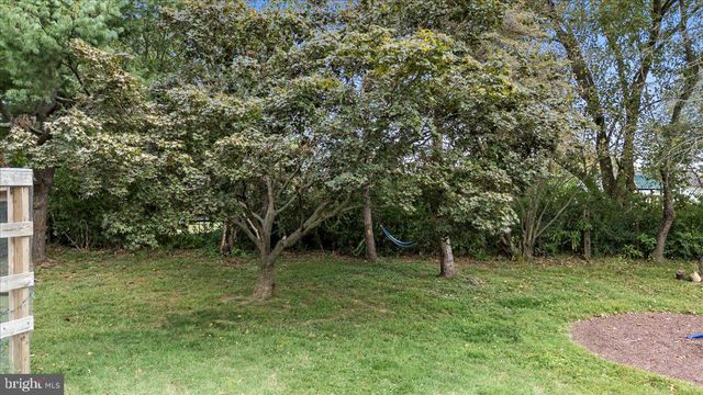 1653 BRIDLE PATH DR, Lansdale, PA 19446