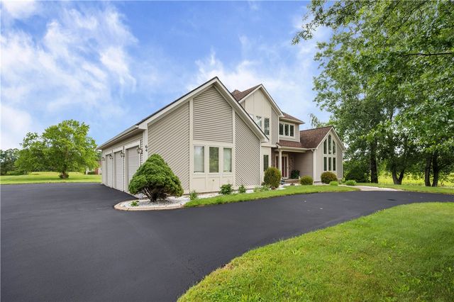 64 Frisbee Hill Road, Greece, NY 14468