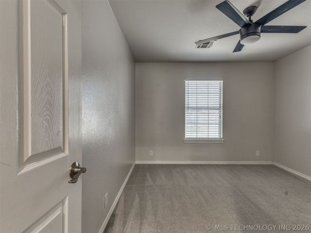 8824 N 130th East Avenue, Owasso, OK 74055