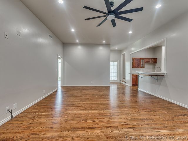 8824 N 130th East Avenue, Owasso, OK 74055