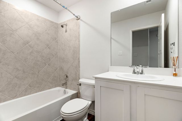 2209 Barx Drive, Little Elm, TX 75068