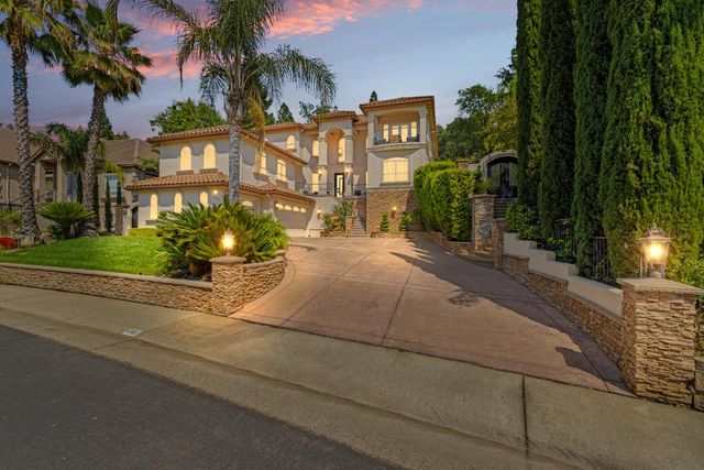 318 Canyon Falls, Folsom, CA 95630