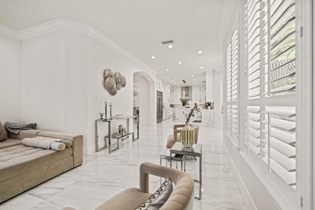 318 Canyon Falls, Folsom, CA 95630