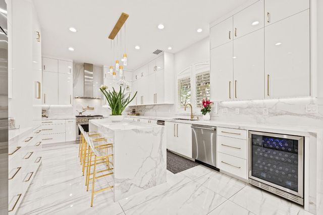 318 Canyon Falls, Folsom, CA 95630