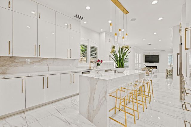 318 Canyon Falls, Folsom, CA 95630