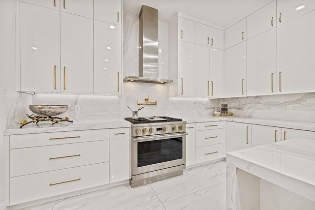 318 Canyon Falls, Folsom, CA 95630