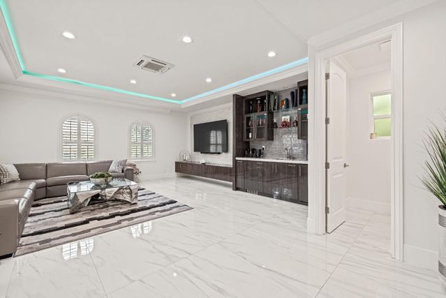 318 Canyon Falls, Folsom, CA 95630