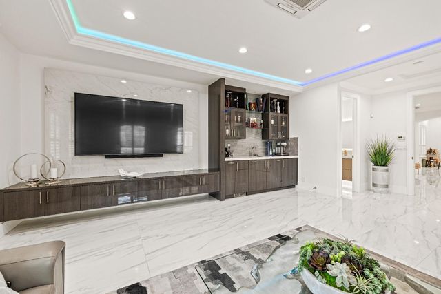 318 Canyon Falls, Folsom, CA 95630