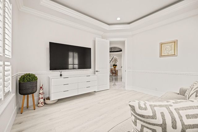 318 Canyon Falls, Folsom, CA 95630